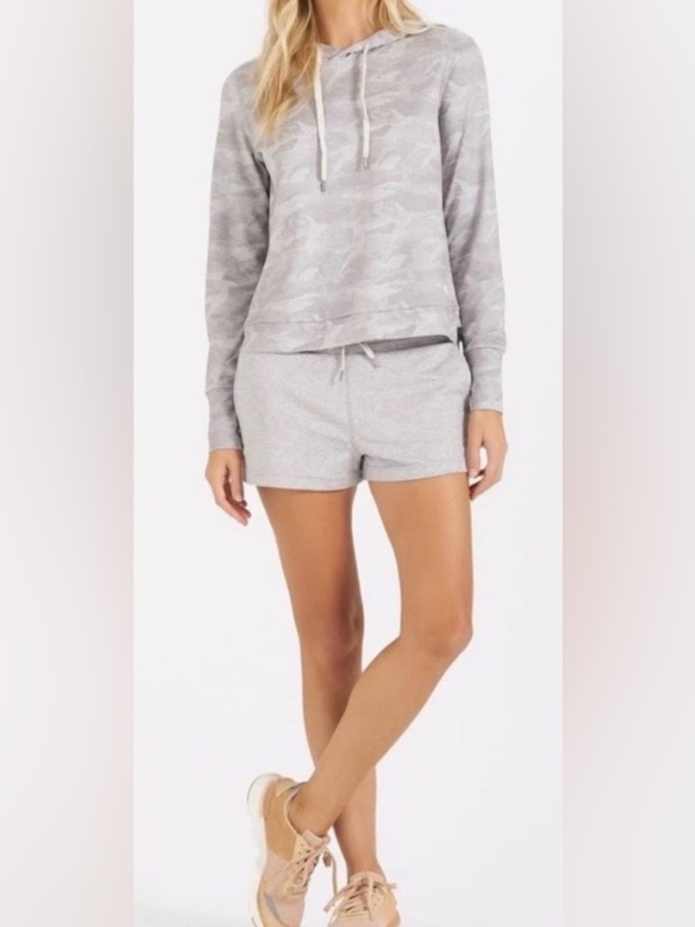 Vuori Halo Camo Hoodie- size L